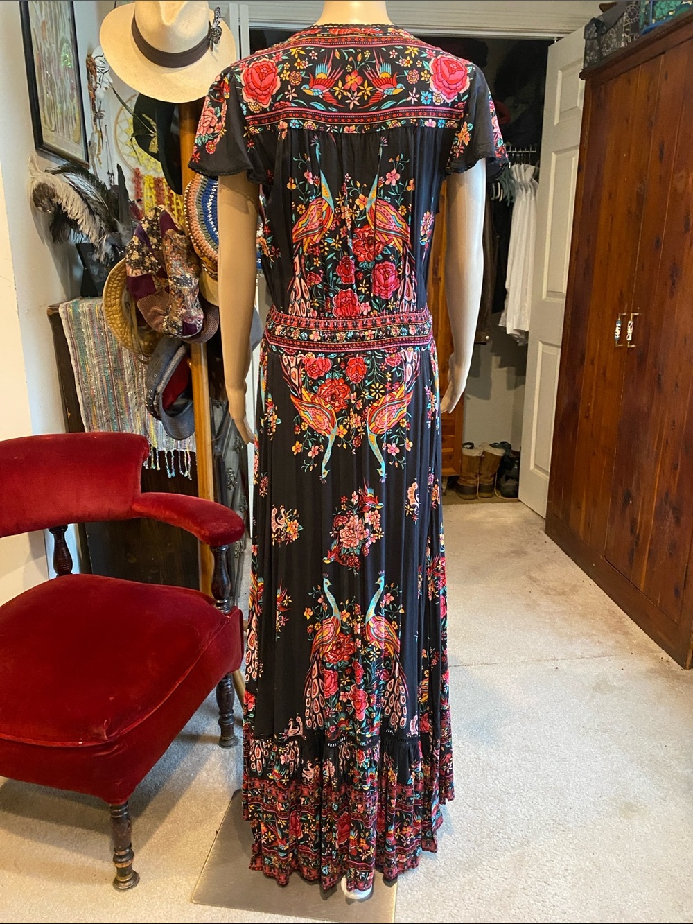 Spell Hotel Paradiso Gown - Picture 3 of 8